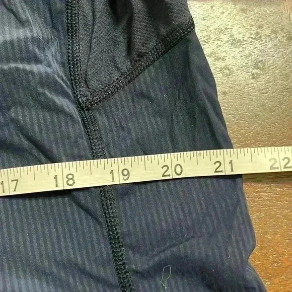 Lululemon Venture Classic-Fit Long-Sleeve Shirt - Picture 9 of 11